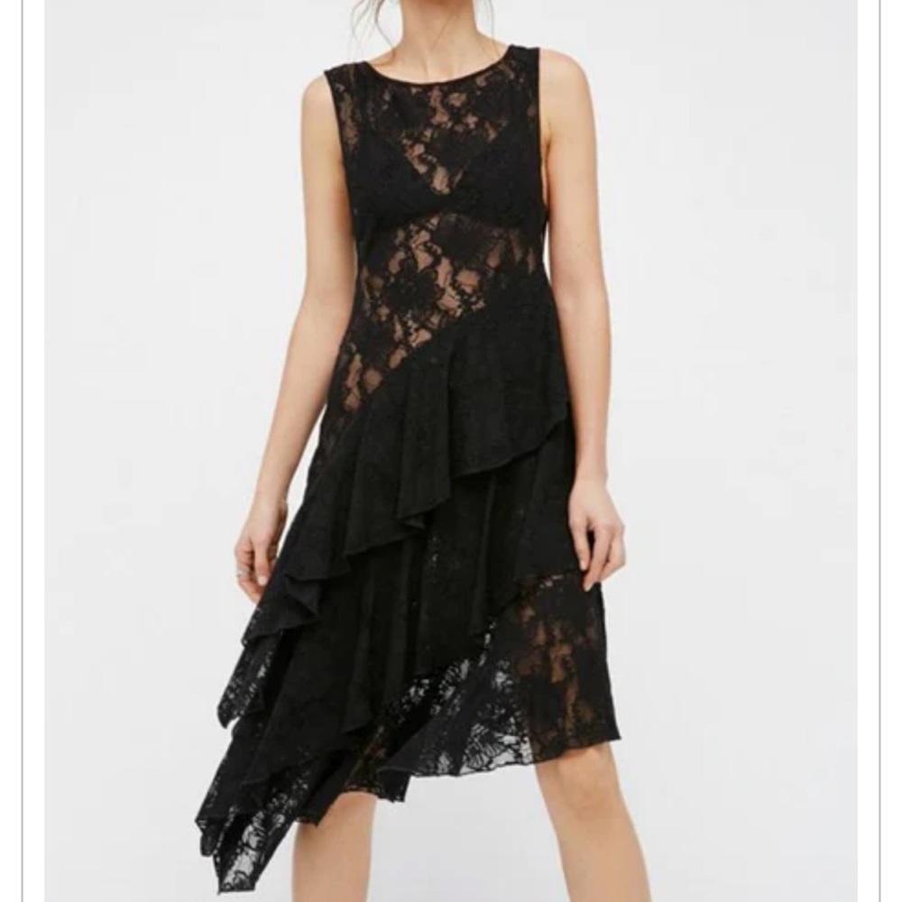 Florence Floral Lace Ruffle Dress - Picture 3 of 6